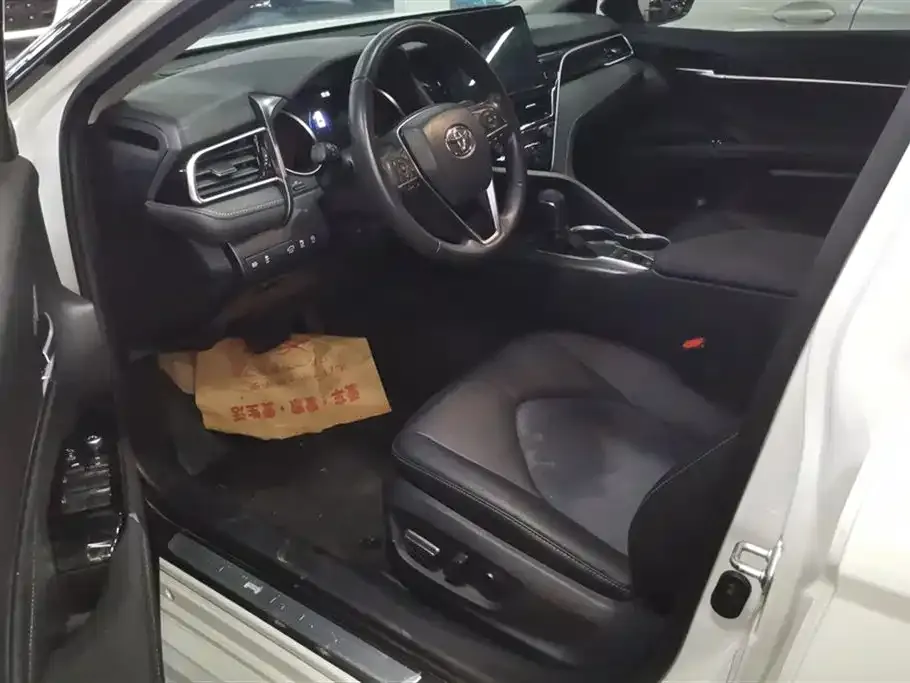 Toyota Camry 2021 из CN, фото 9