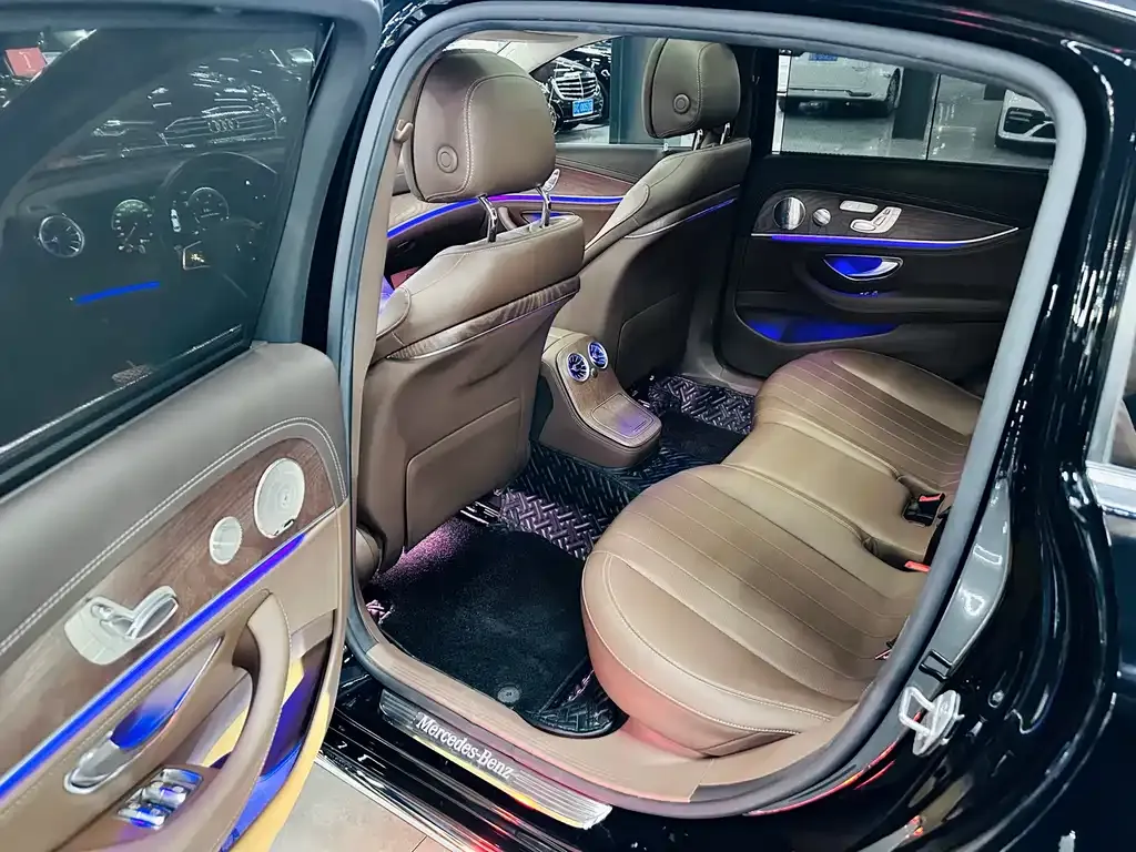 Mercedes-Benz E-Class 2022 из CN, фото 8
