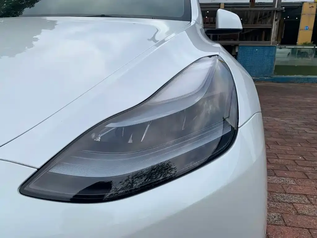 Tesla Model Y 2023 из CN, фото 8