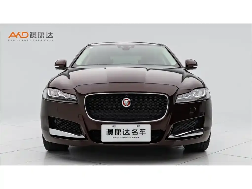 Jaguar XFL — фото 2