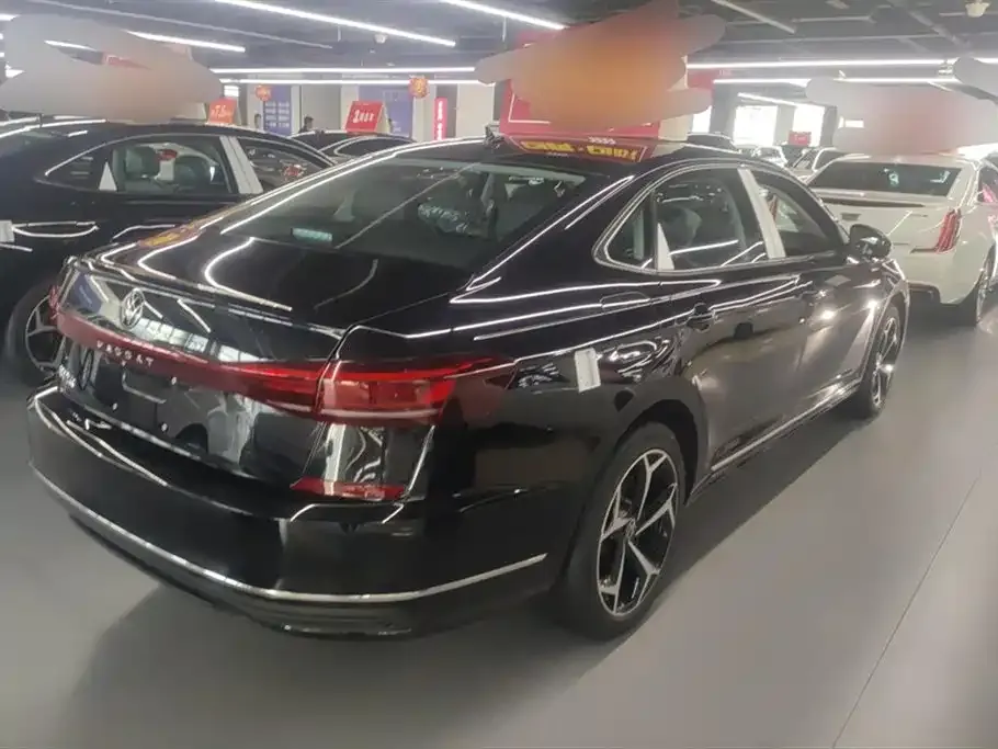 Volkswagen Passat — фото 3