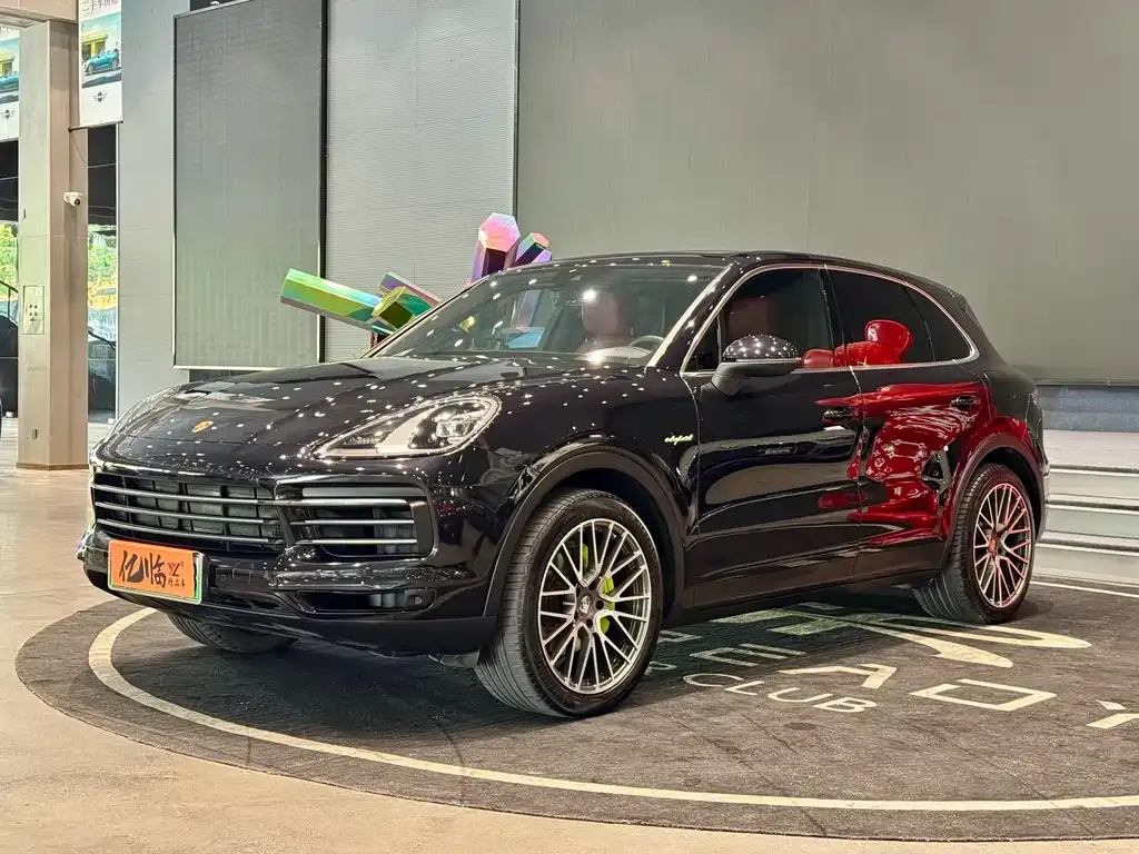 Porsche Cayenne Hybrid 2022 из CN, фото 1