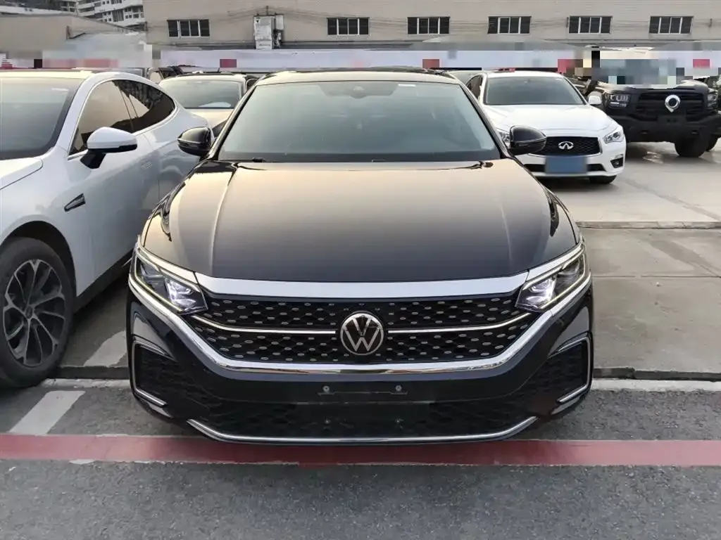 Volkswagen Passat — фото 3