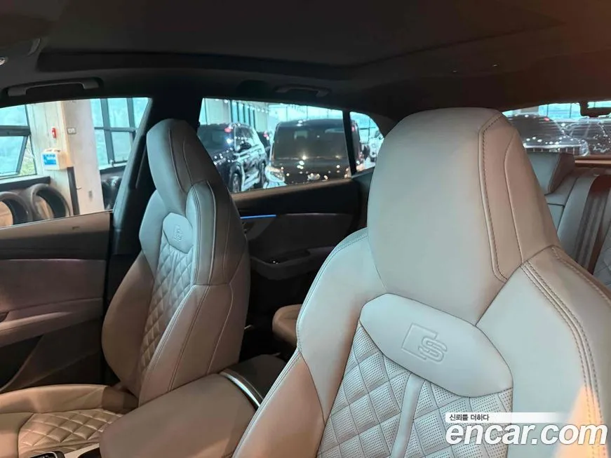 Audi Q8 2022 из KR, фото 6