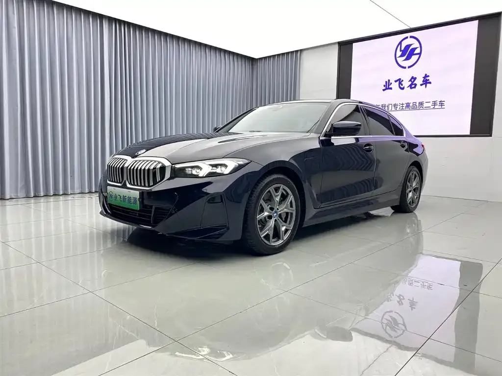 BMW i3 — фото 1