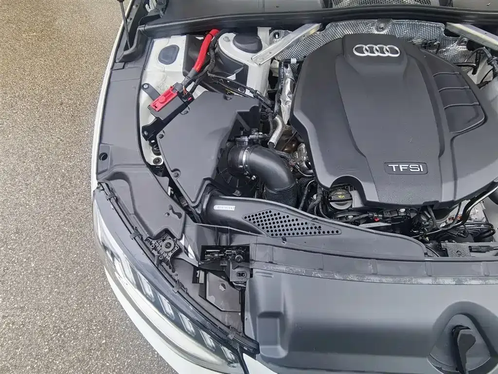 Audi A4L 2021 из CN, фото 7