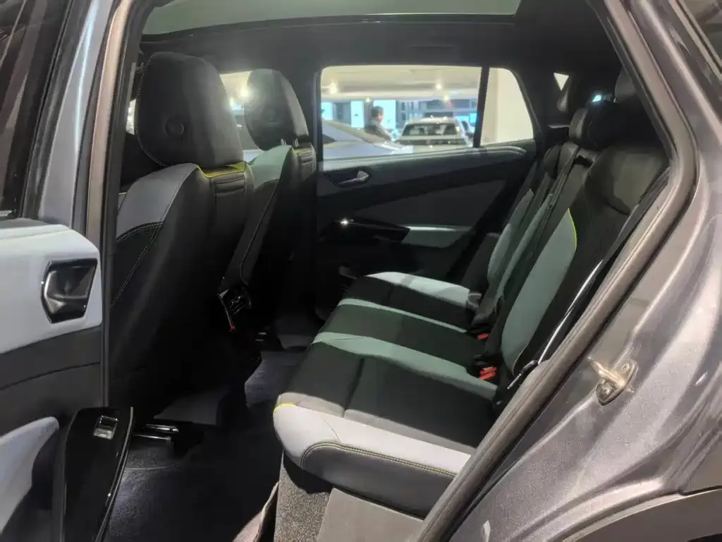Volkswagen ID.4 X 2023 из CN, фото 9