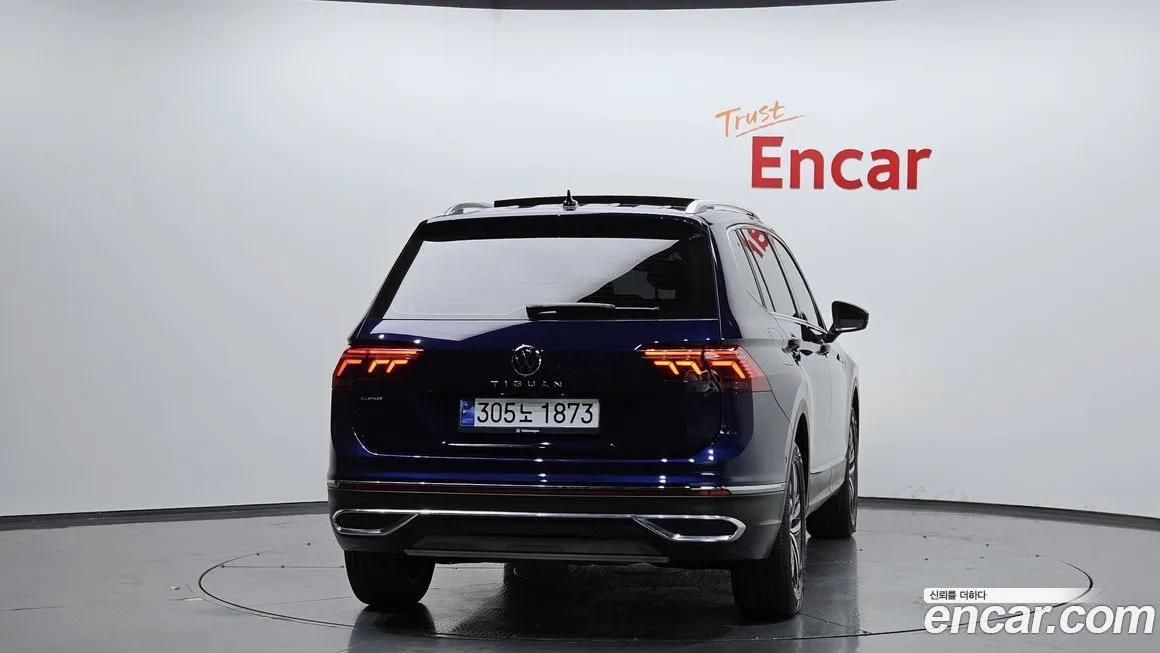 Volkswagen Tiguan — фото 4