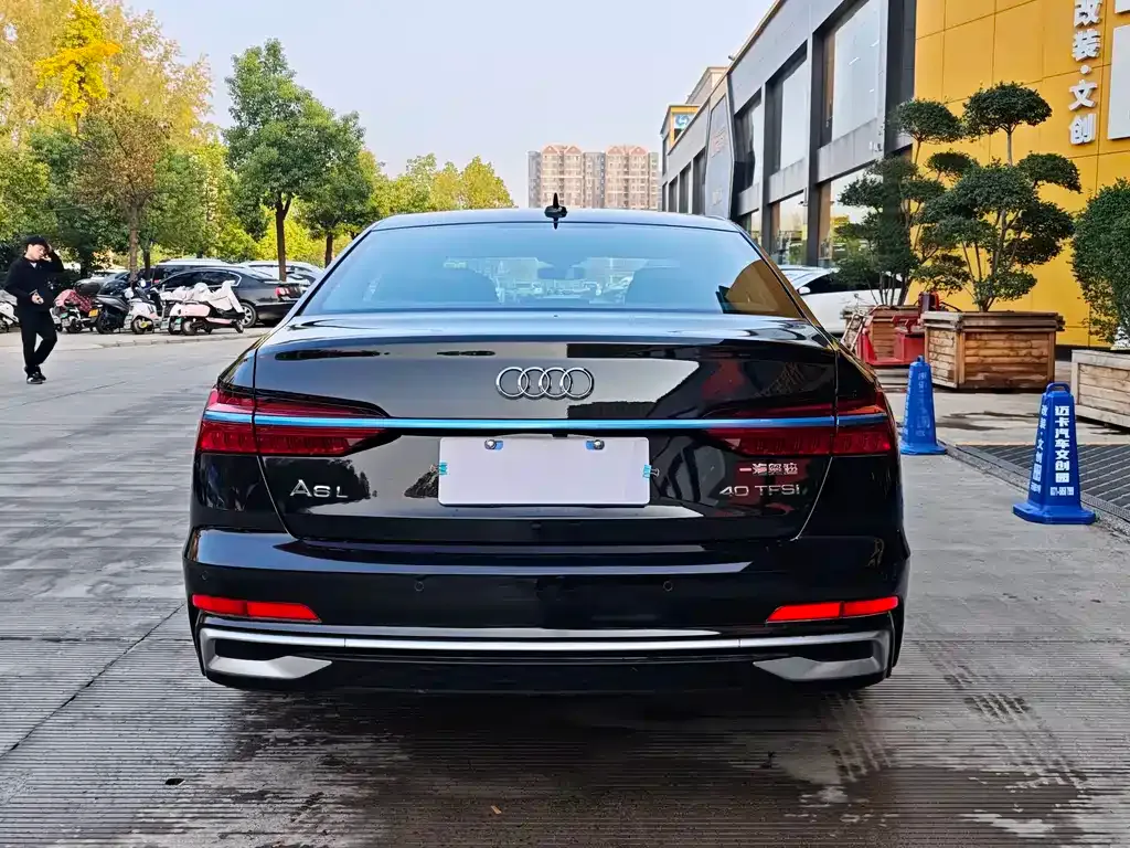 Audi A6L — фото 5