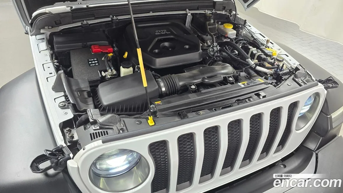 Jeep Wrangler — фото 6