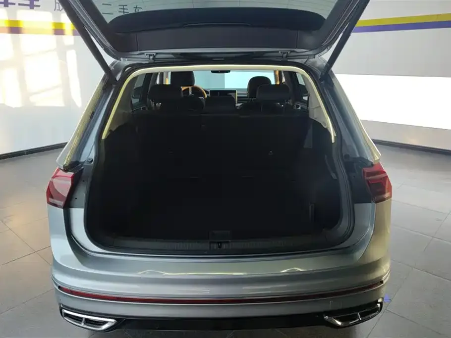 Volkswagen Tiguan L 2021 из CN, фото 4