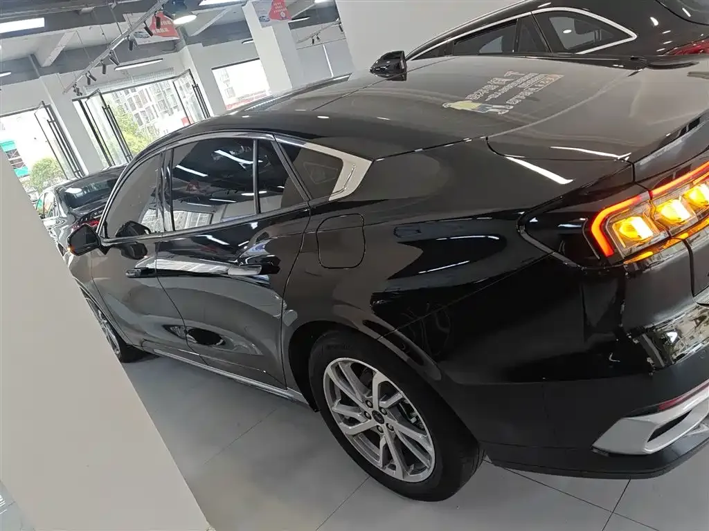 Ford Mondeo 2023 из CN, фото 5