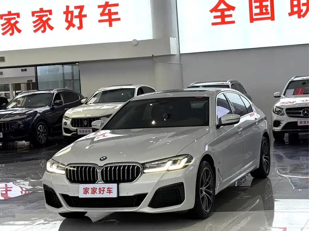 BMW 5 Series 2023 из CN, фото 1