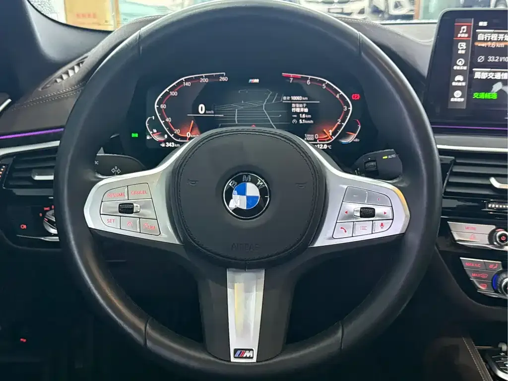 BMW 5 Series 2023 из CN, фото 7
