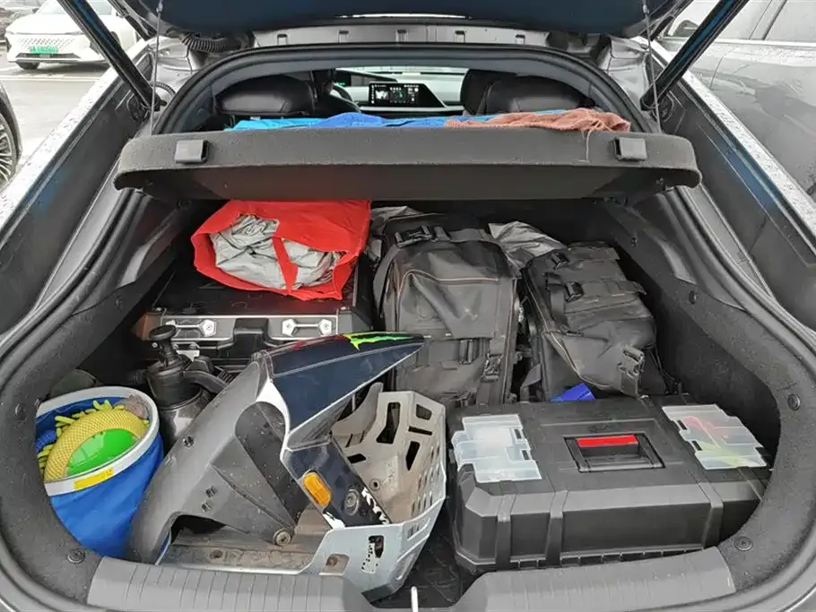 Changan UNI-V 2023 из CN, фото 4