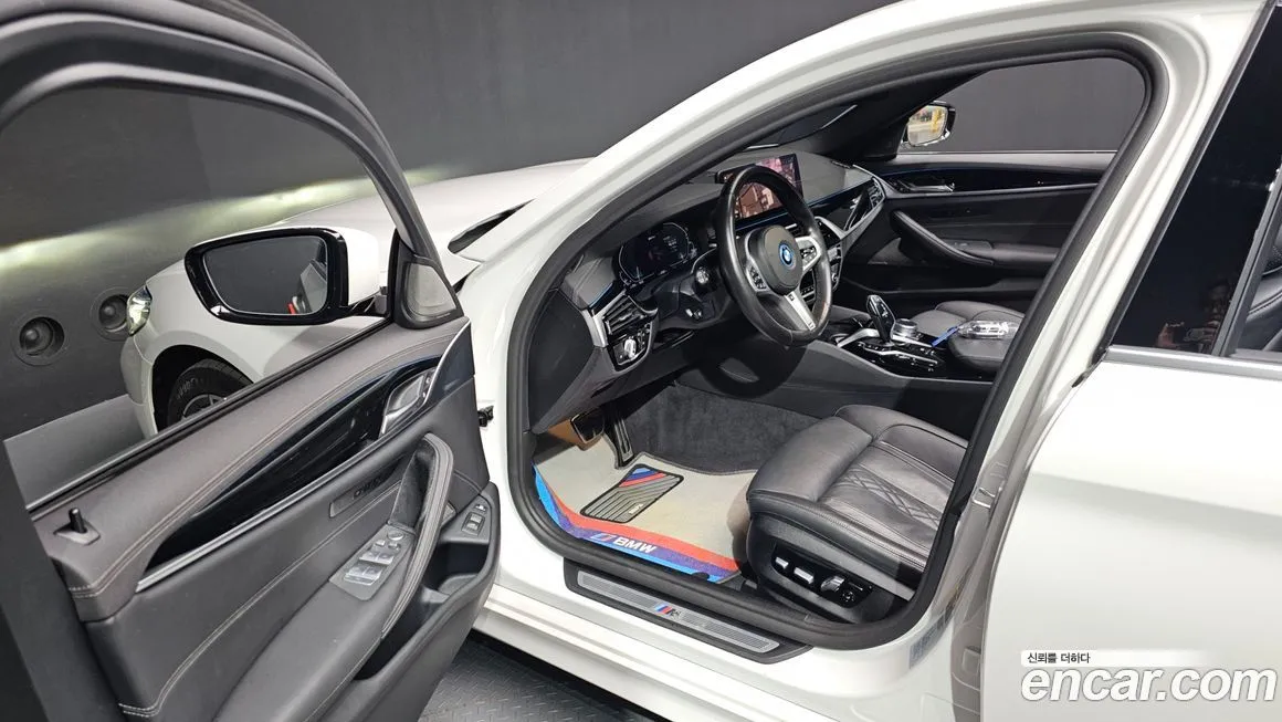 BMW 5-Series 2022 из KR, фото 10