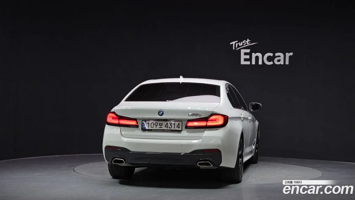 BMW 5-Series 2022 из KR, фото 4