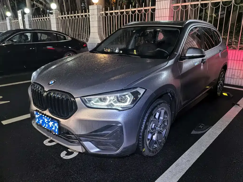 BMW X1 — фото 1