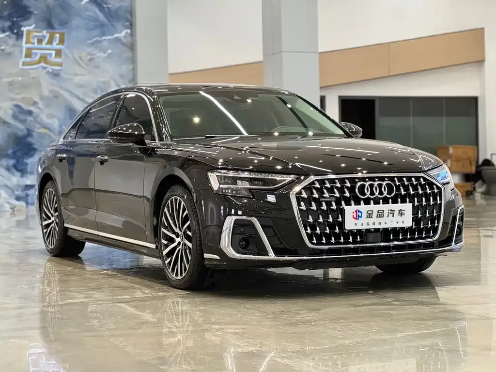 Audi A8 2023 из CN, фото 3