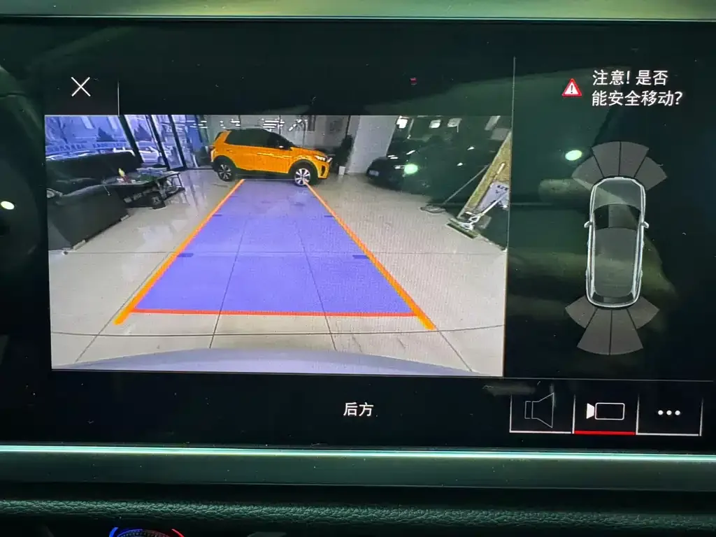 Audi Q3 2021 из CN, фото 10