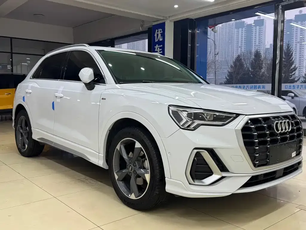 Audi Q3 2021 из CN, фото 3