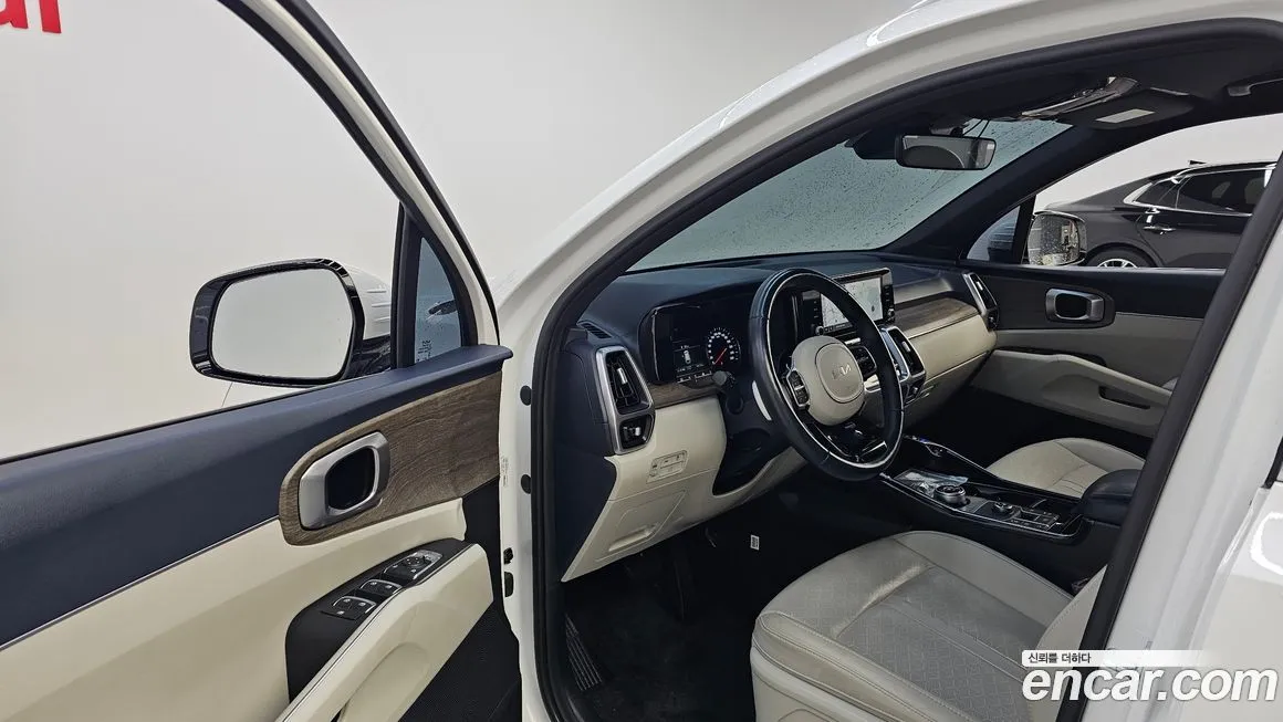 Kia Sorento — фото 10