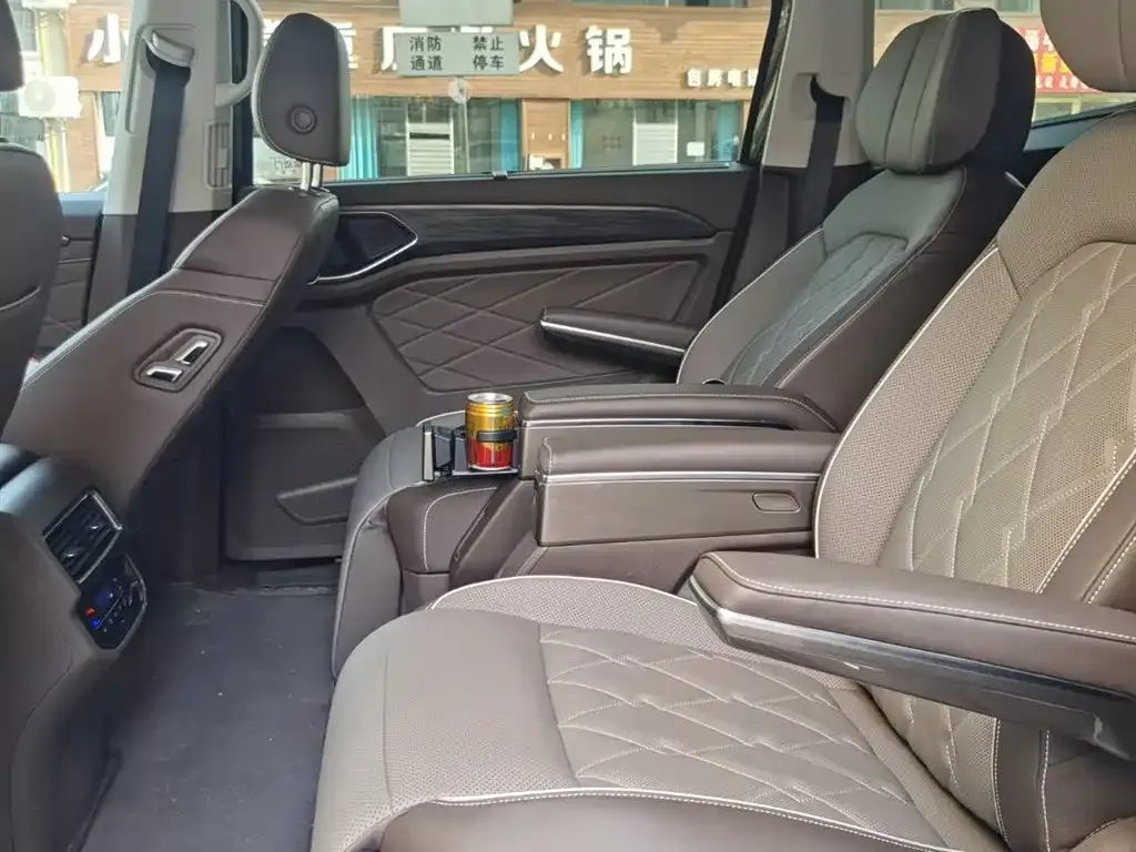 Volkswagen Viloran 2024 из CN, фото 3