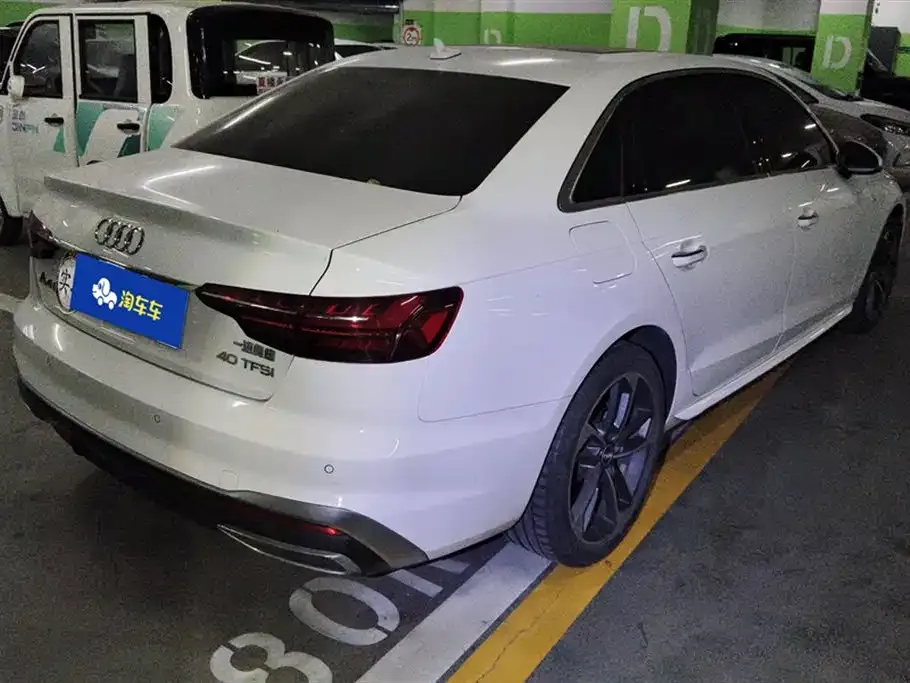 Audi A4L 2021 из CN, фото 3