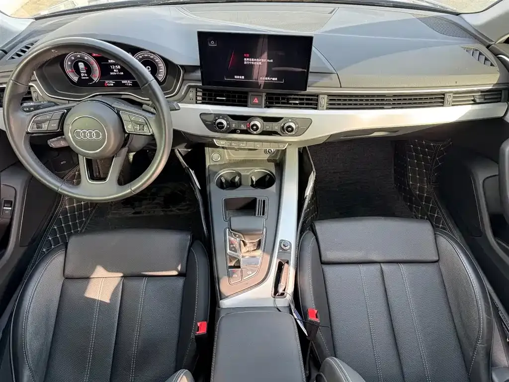 Audi A4L 2023 из CN, фото 7