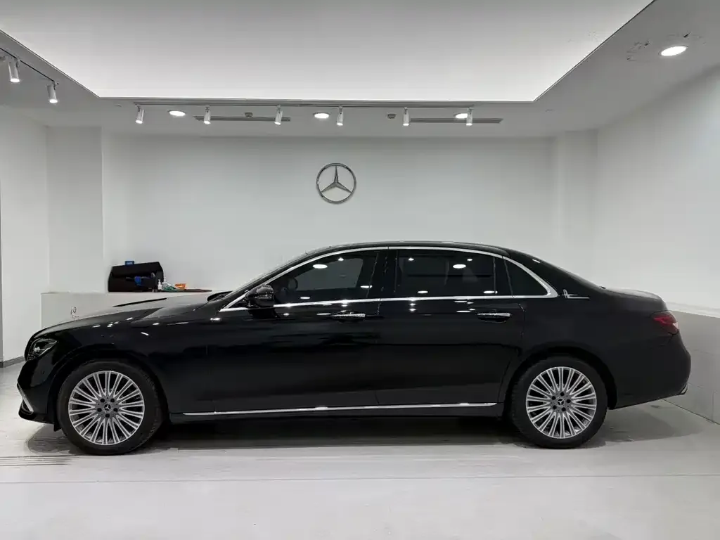 Mercedes-Benz E-Class 2023 из CN, фото 3