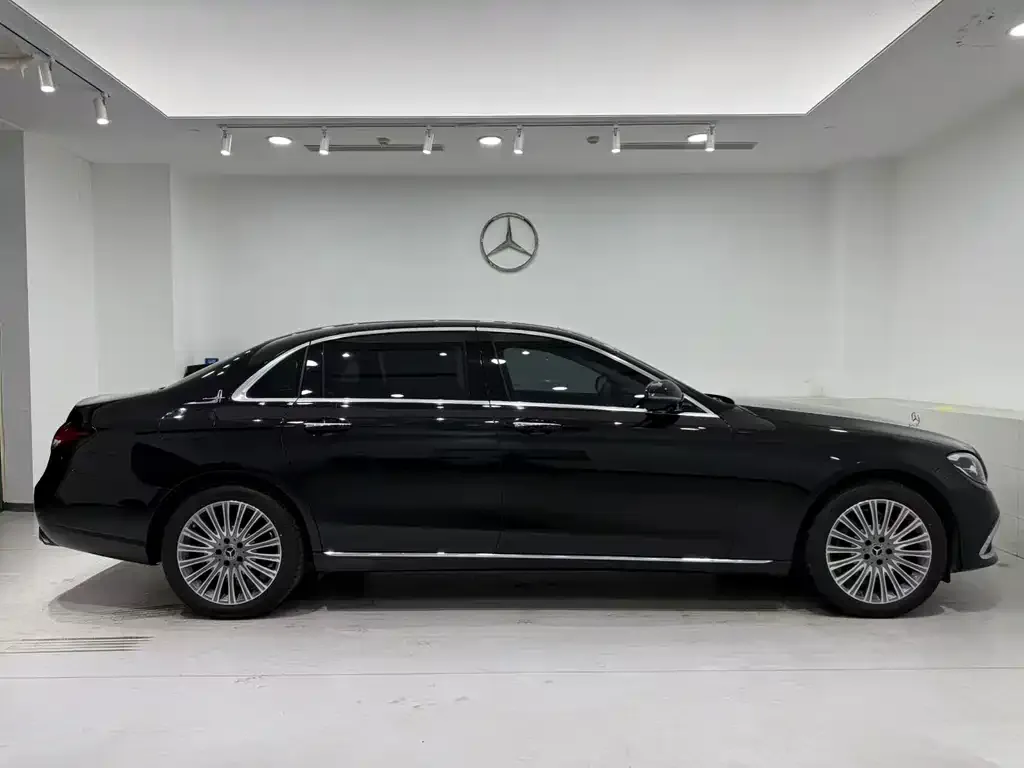 Mercedes-Benz E-Class 2023 из CN, фото 5