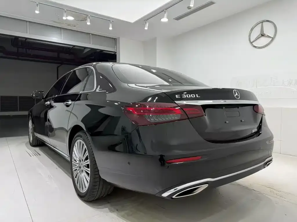 Mercedes-Benz E-Class 2023 из CN, фото 7