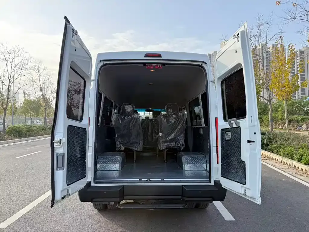 IVECO Daily 2025 из CN, фото 7