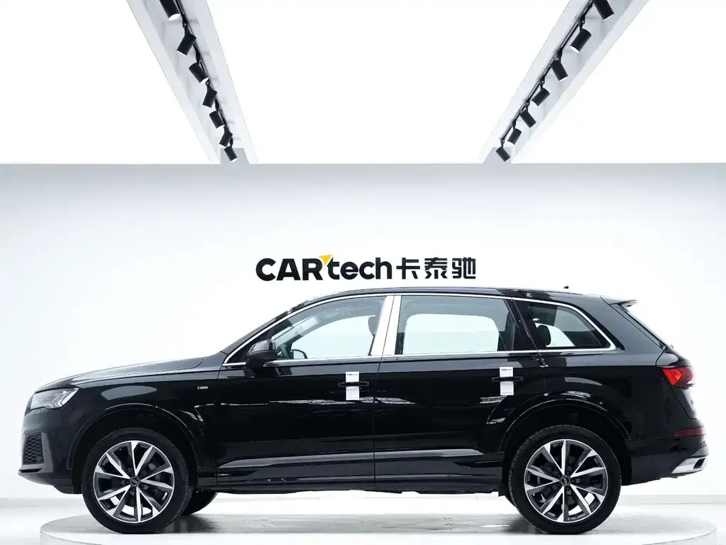 Audi Q7 — фото 2