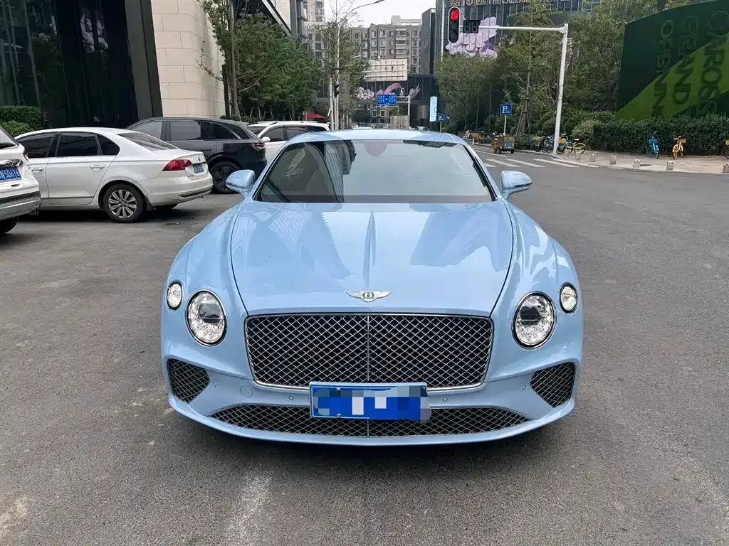Bentley Continental 2021 из CN, фото 2