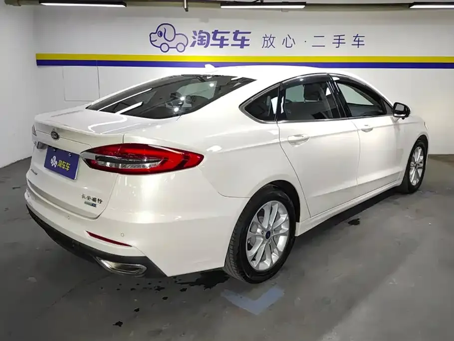 Ford Mondeo 2021 из CN, фото 3