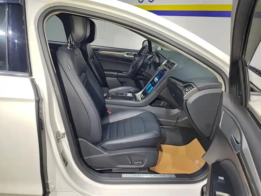Ford Mondeo 2021 из CN, фото 8