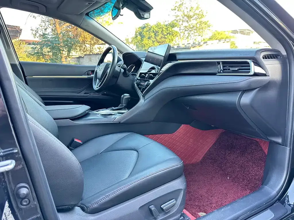 Toyota Camry 2023 из CN, фото 7
