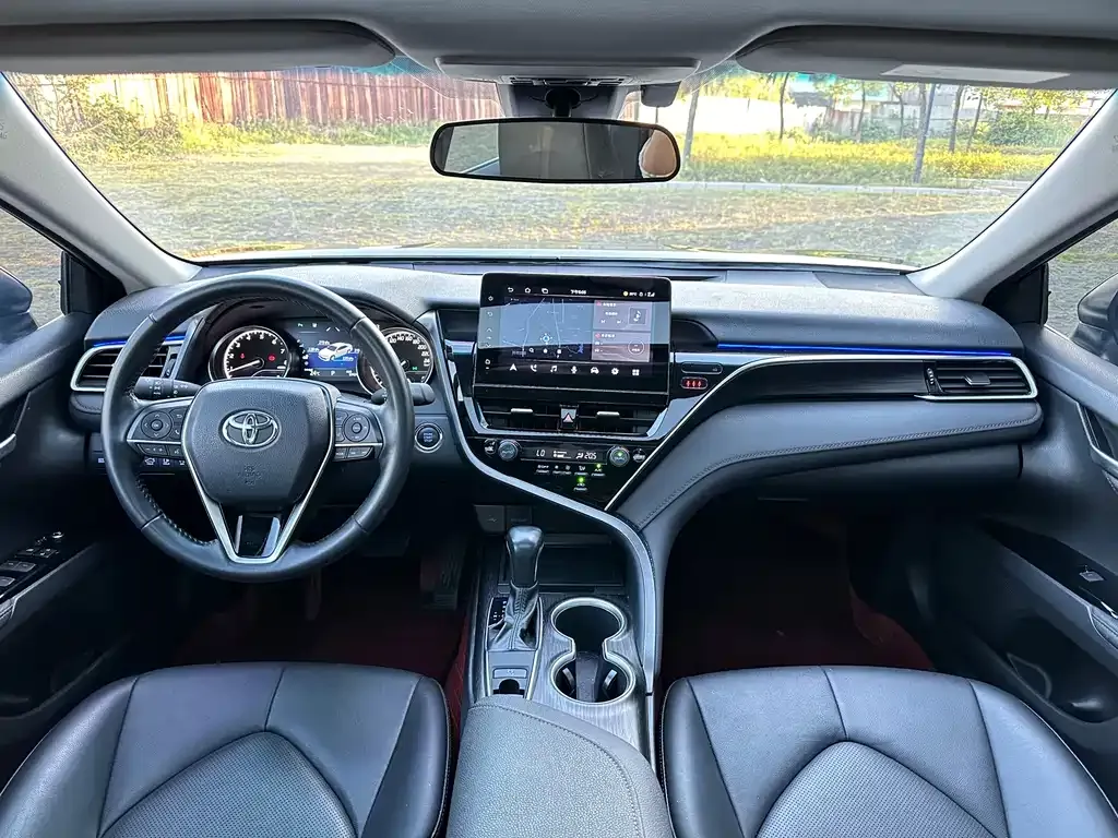 Toyota Camry 2023 из CN, фото 9