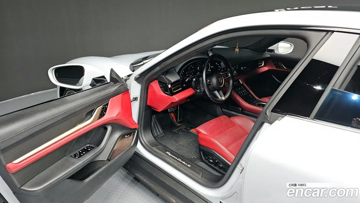 Porsche Taycan 2021 из KR, фото 10