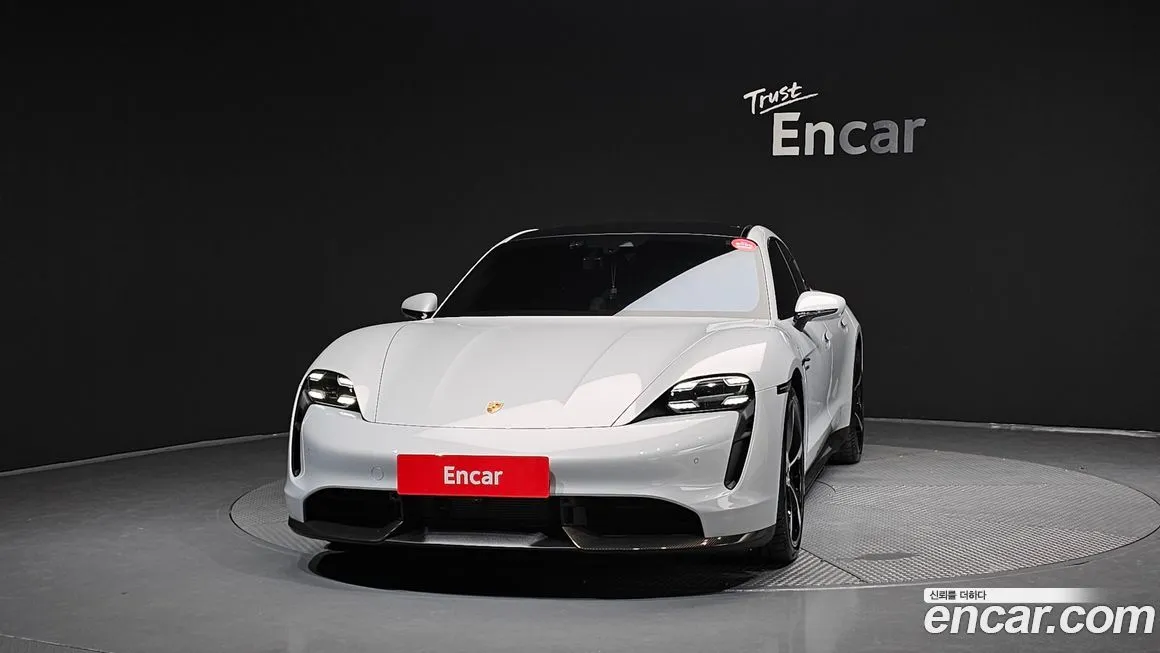 Porsche Taycan 2021 из KR, фото 3