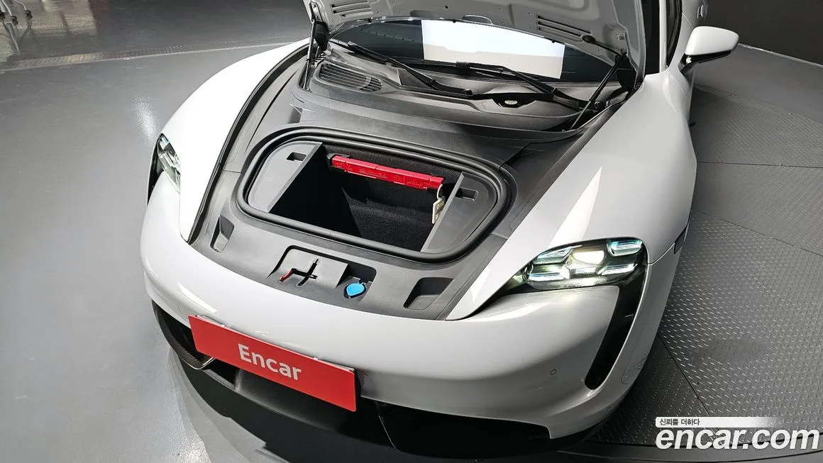 Porsche Taycan 2021 из KR, фото 6