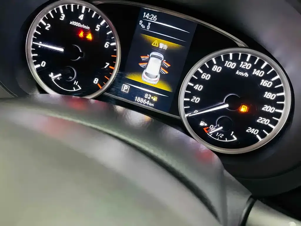 Nissan Tiida 2022 из CN, фото 10