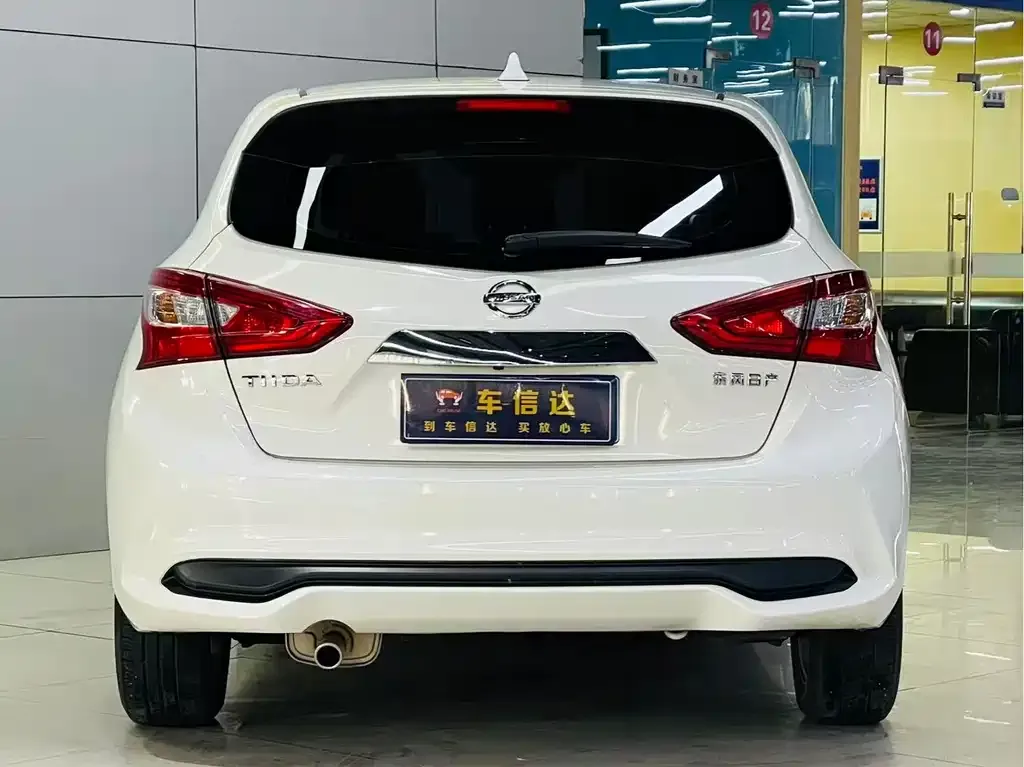 Nissan Tiida 2022 из CN, фото 4