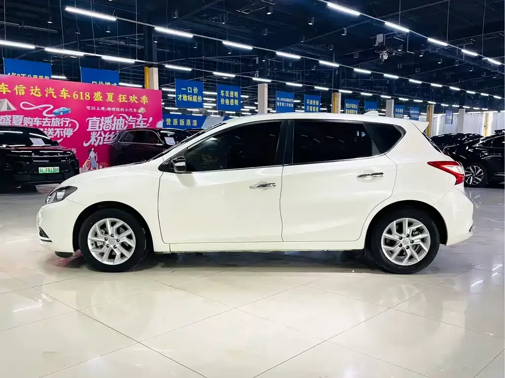 Nissan Tiida 2022 из CN, фото 5