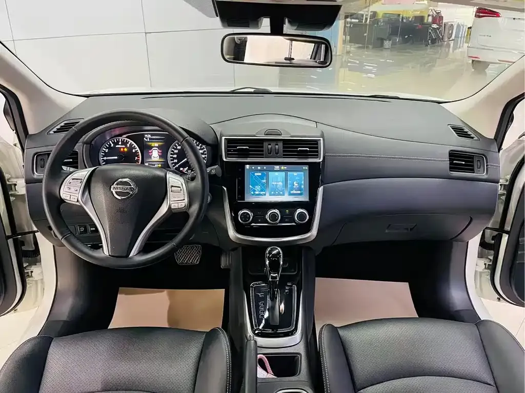 Nissan Tiida 2022 из CN, фото 9