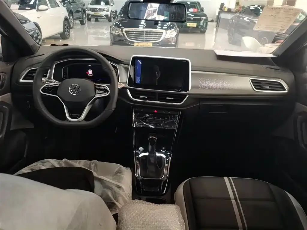 Volkswagen T-Roc 2025 из CN, фото 10