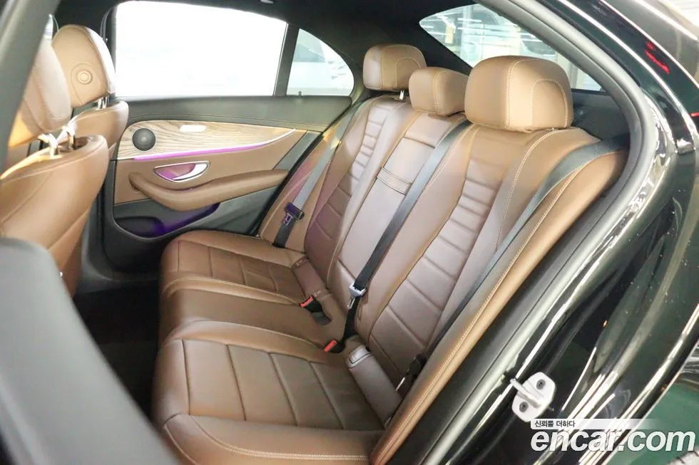 Mercedes-Benz E-Class 2021 из KR, фото 9