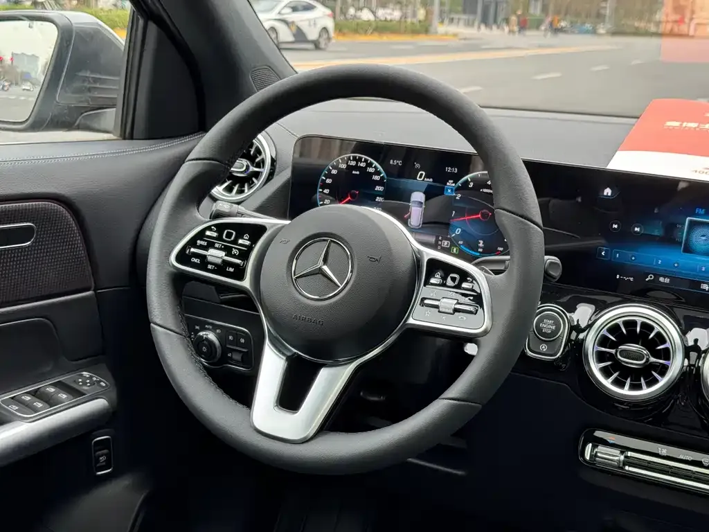 Mercedes-Benz GLA 2023 из CN, фото 8