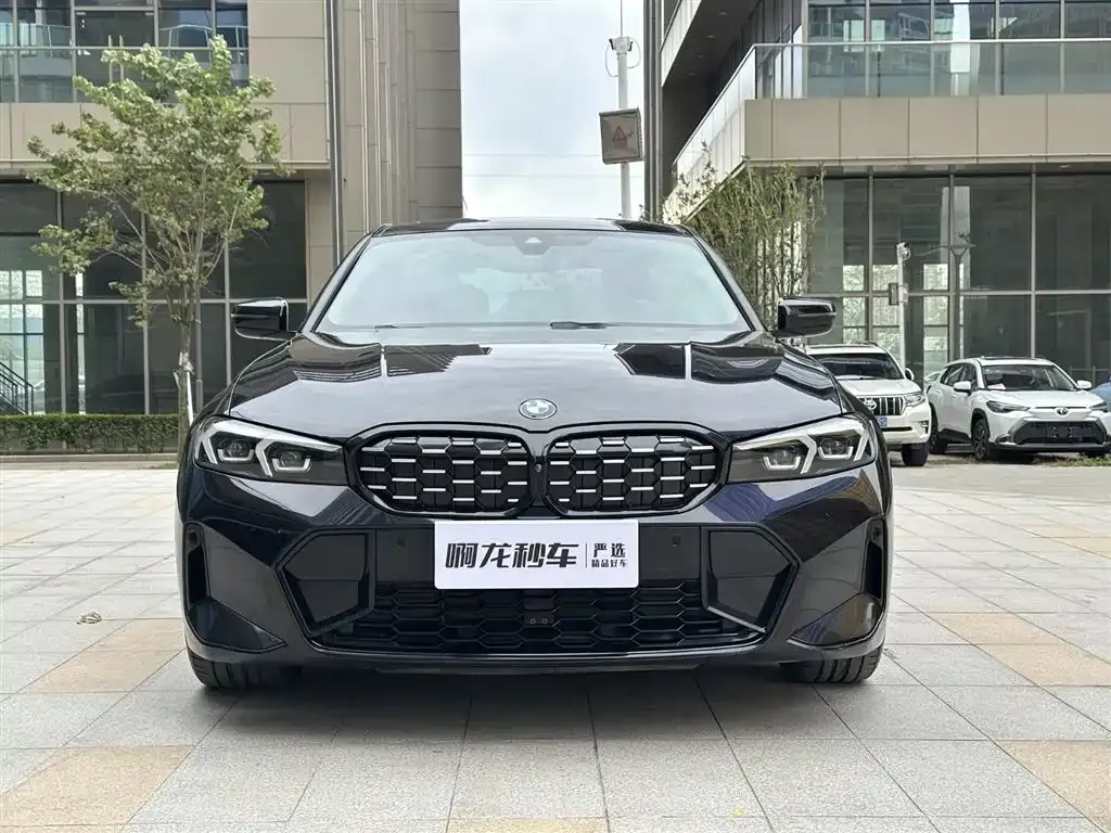 BMW 3 Series 2023 из CN, фото 2
